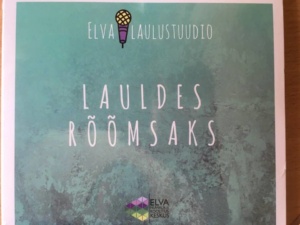 Laulustuudiol oma CD “Lauldes rõõmsaks”